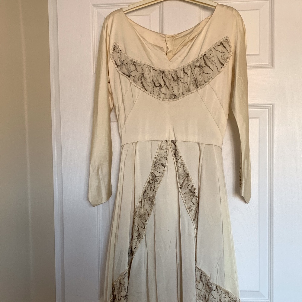 Vintage Women's Wedding Dress, Size 4, off-white satin, handmade buttons, lace